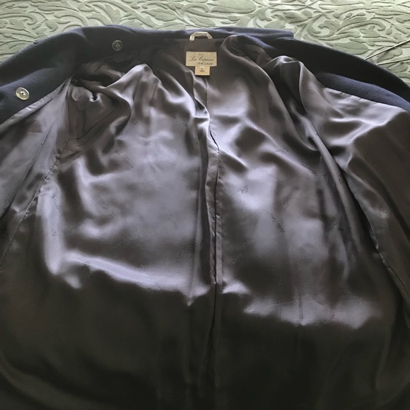 Double-breasted Classic Overcoat. - Picture 4 of 5